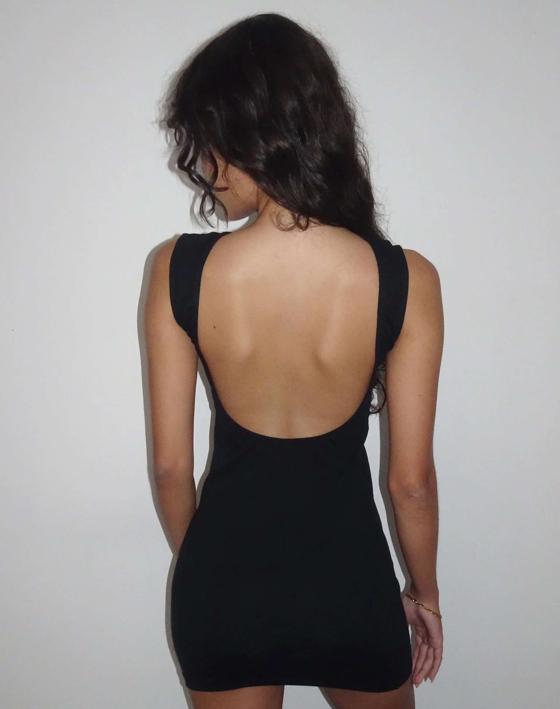 Slony Minikleid mit tiefem Rücken aus schwarzem Lycra - Image 3