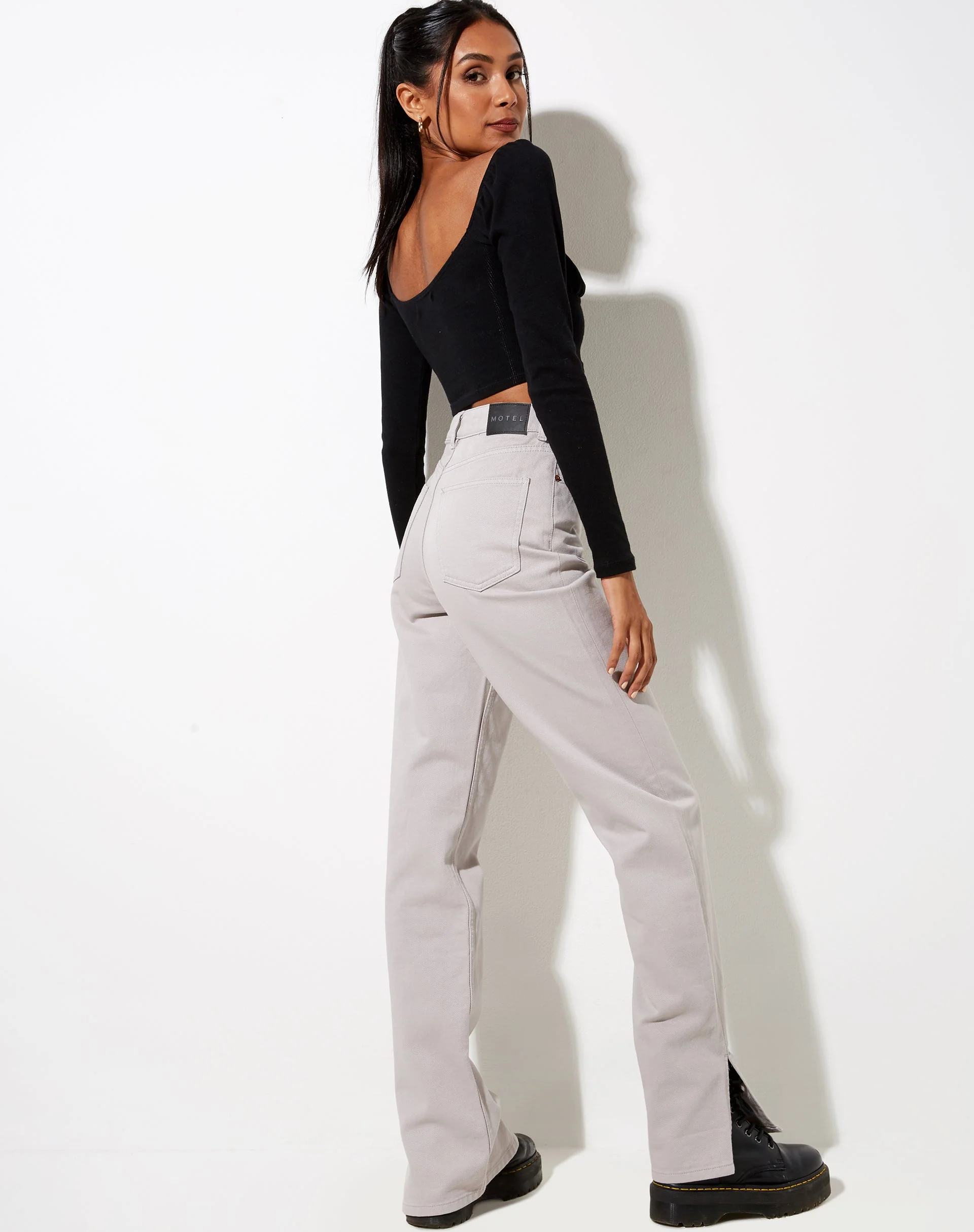 Straight Leg Jeans in Mondsüchtig - Image 2