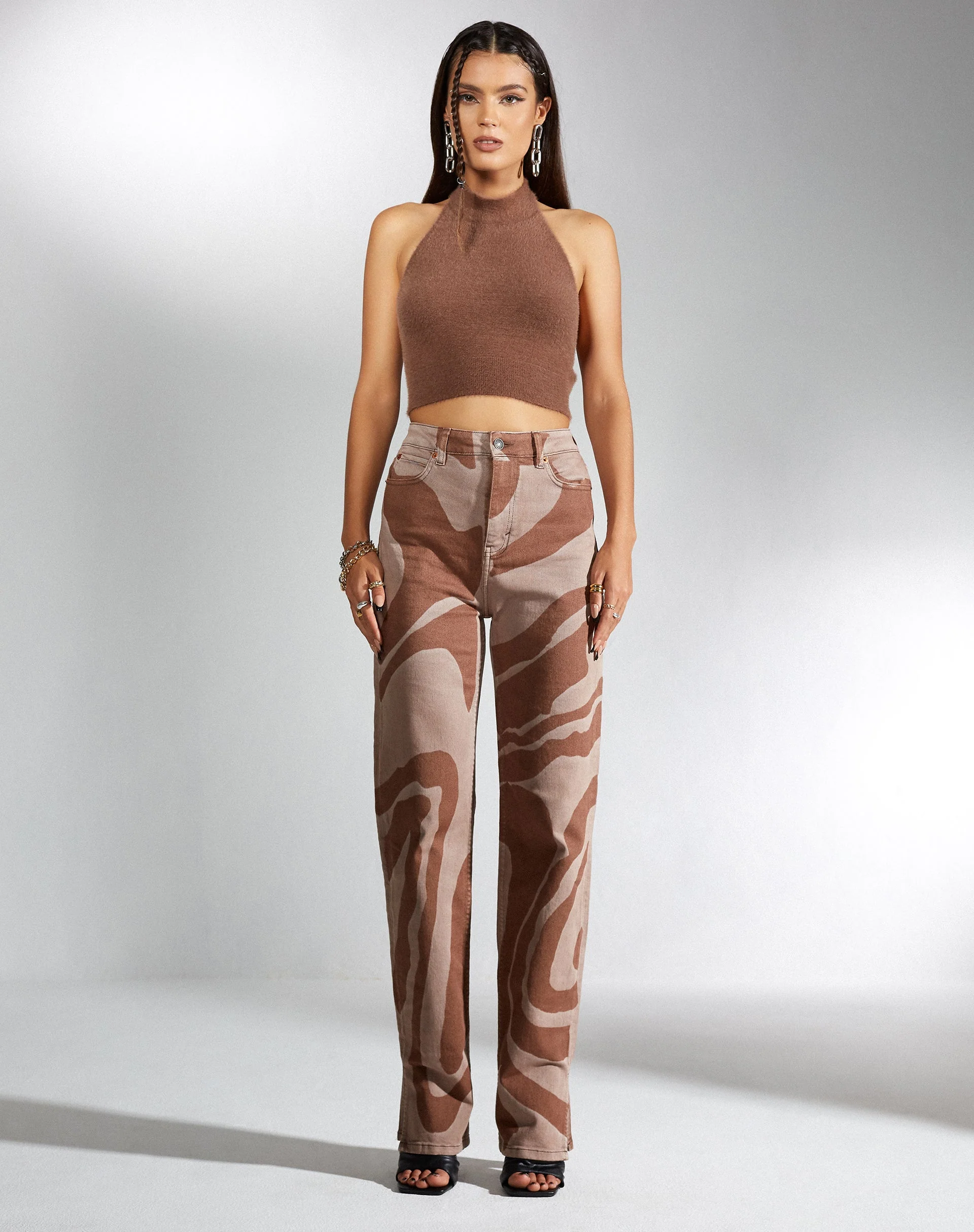 Straight Leg Jeans in Laser Swirl Braun - Image 6