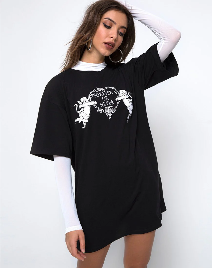Sunny Kiss Tee in Schwarz für immer oder nie