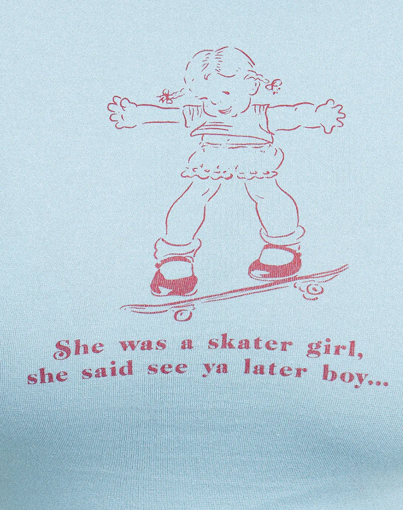 Sutin Baby Tee in Nantucket Blau mit Skater Girl-Motiv - Image 6