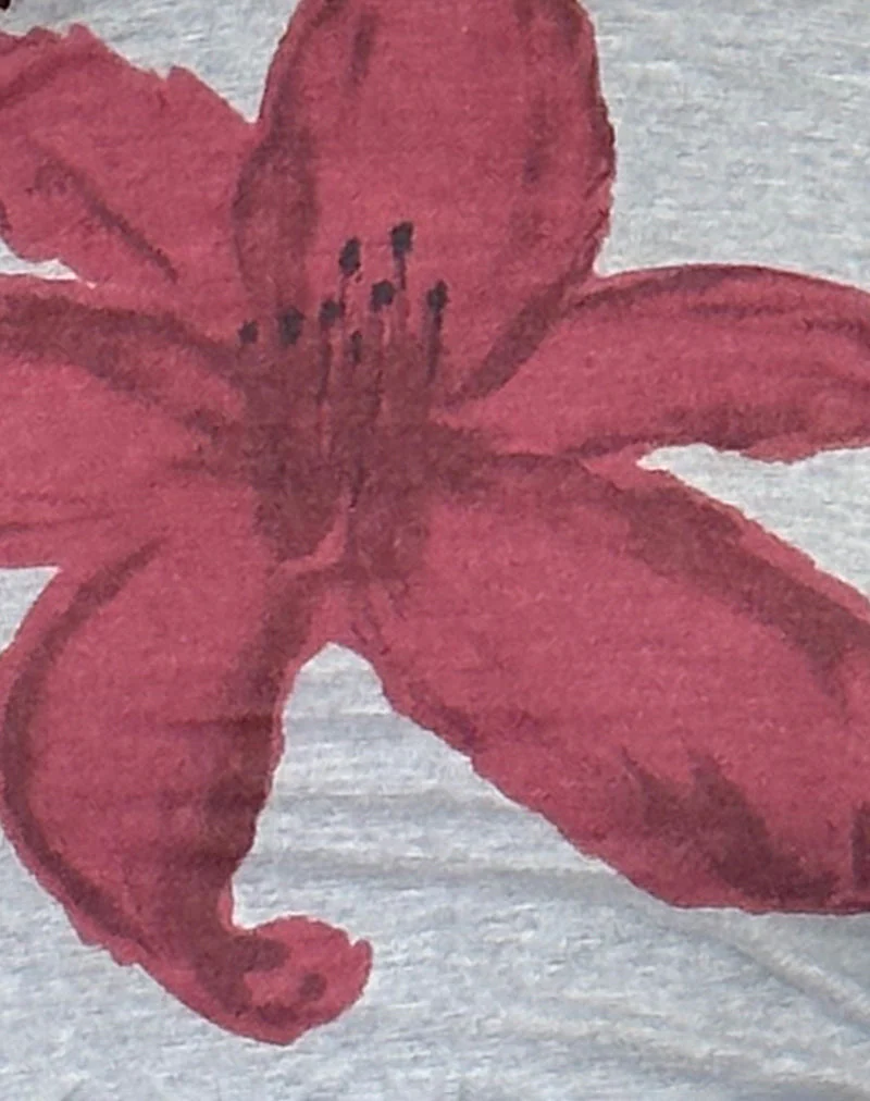 Sutin Tee aus grauem Mergel mit gemalter Blumengrafik - Image 6