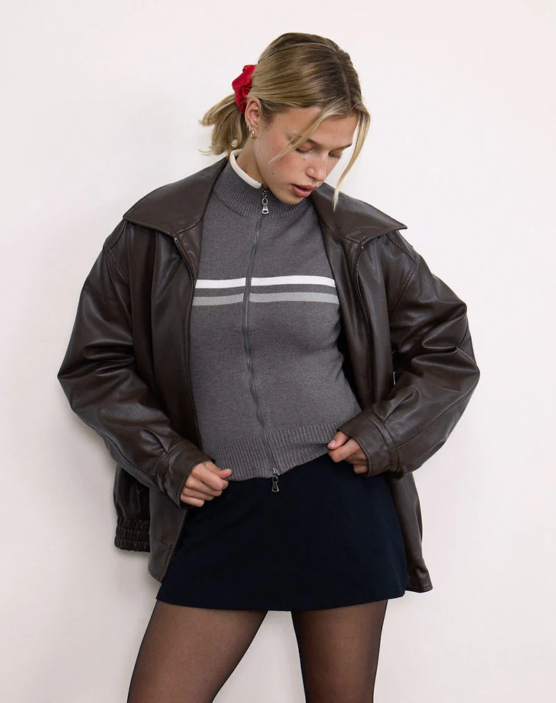 Tabeya ärmellose Strickjacke in Grau - Image 2