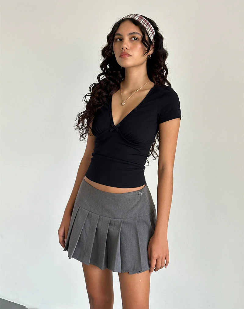 Tasina Top in Schwarz mit schwarzer Bindung
