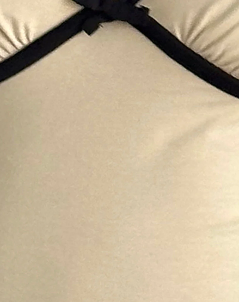 Tasina Top in Kokosnussmilch mit schwarzer Bindung - Image 6