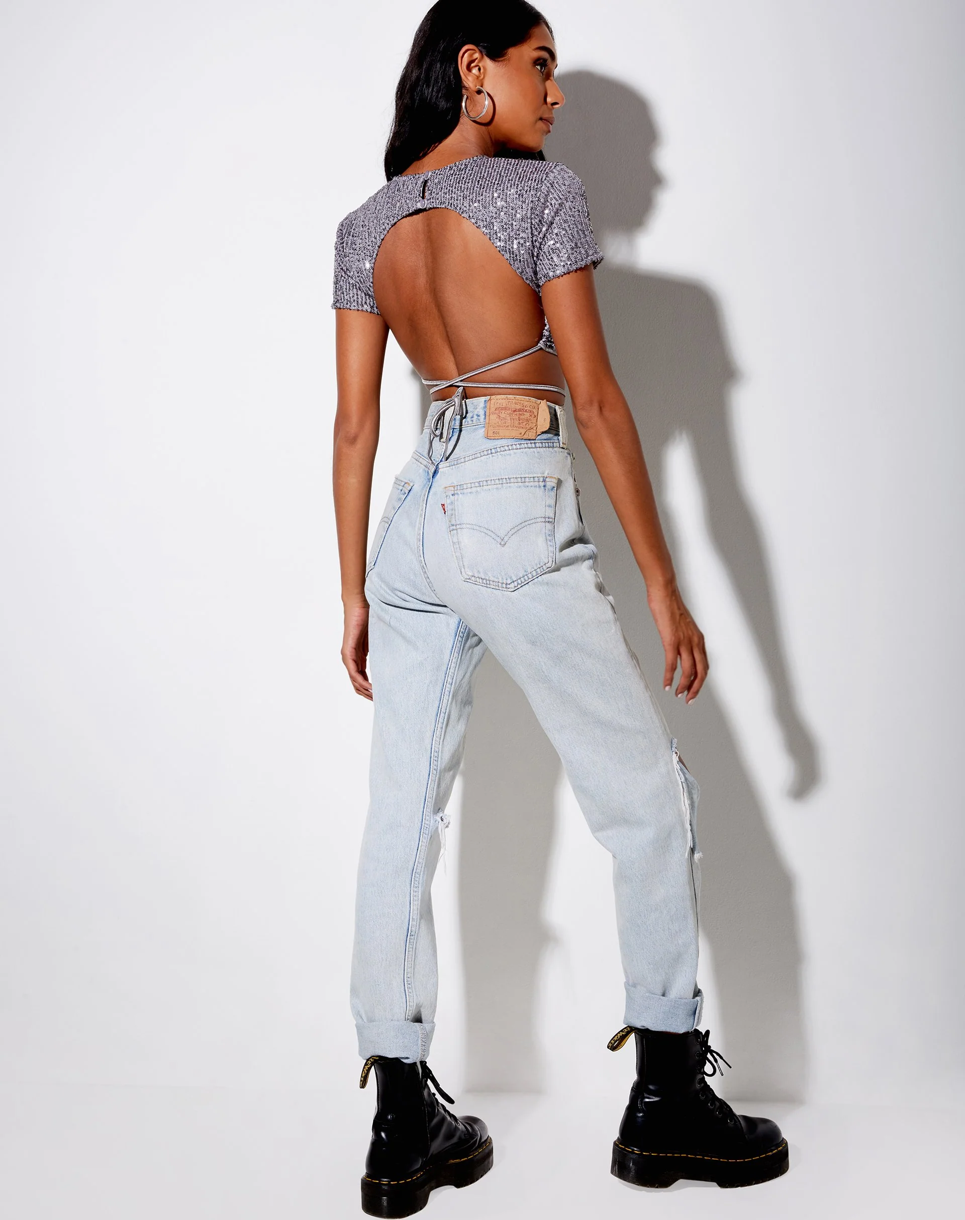 Tasya Crop Top in Drape Pailletten Silber - Image 4