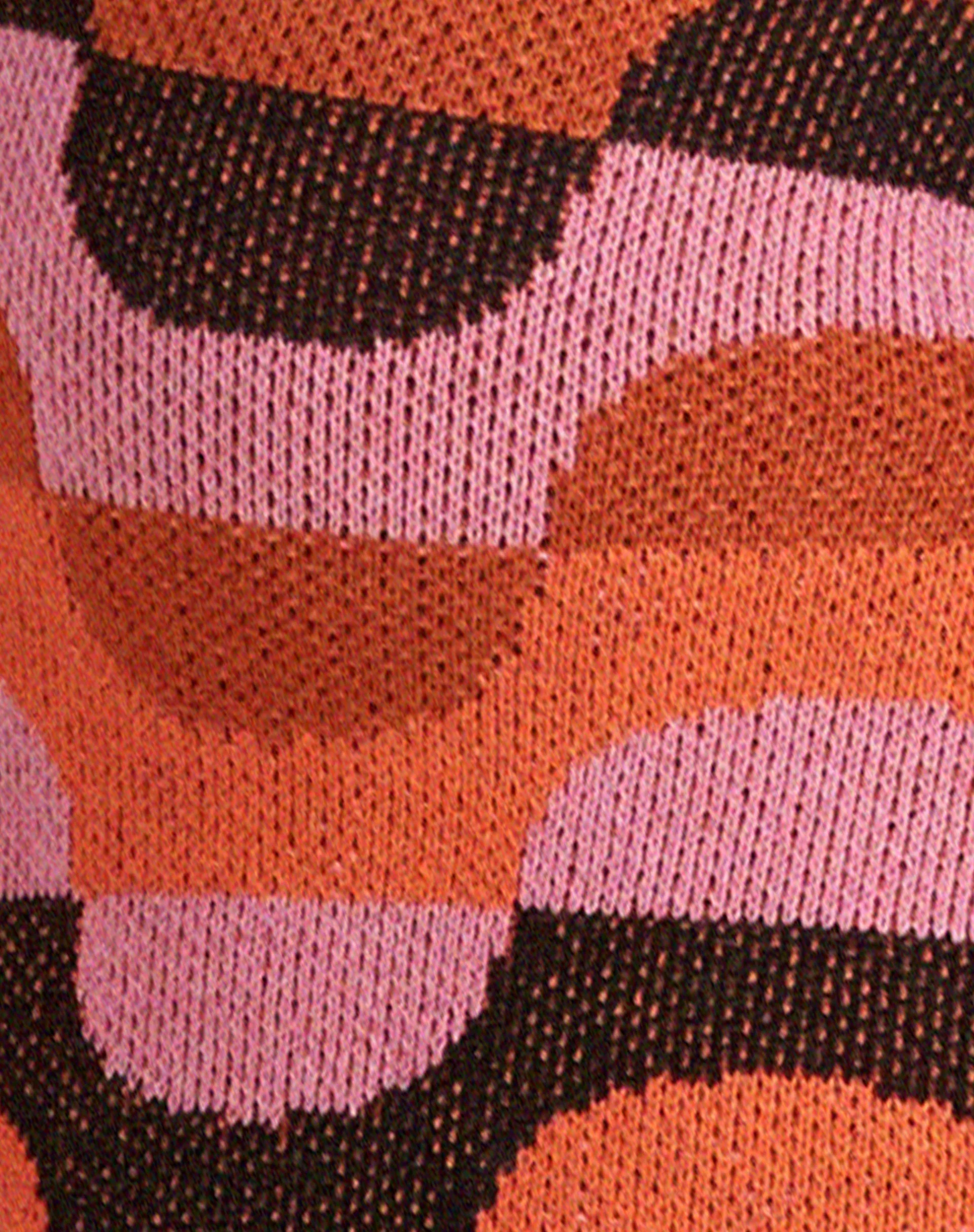 Tavi Crop Top in Abstrakte Kunst Rosa - Image 5