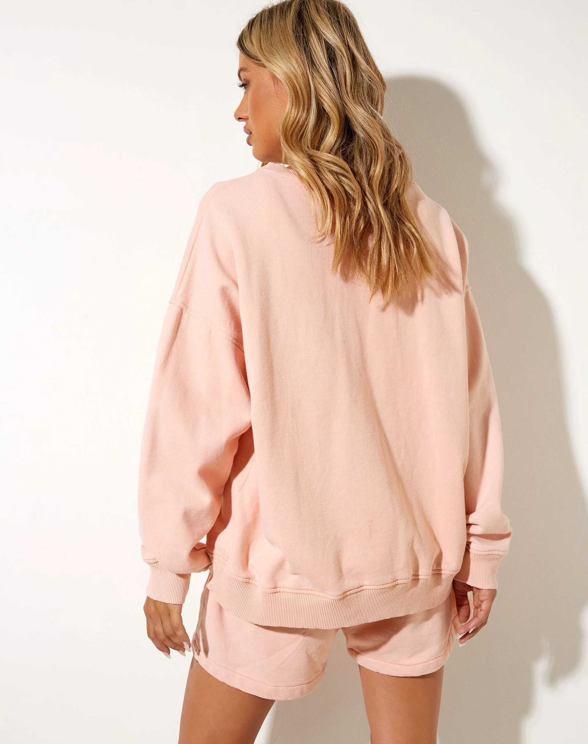 Ted Sweatshirt in Wash Out Pfirsich Pilz - Image 3
