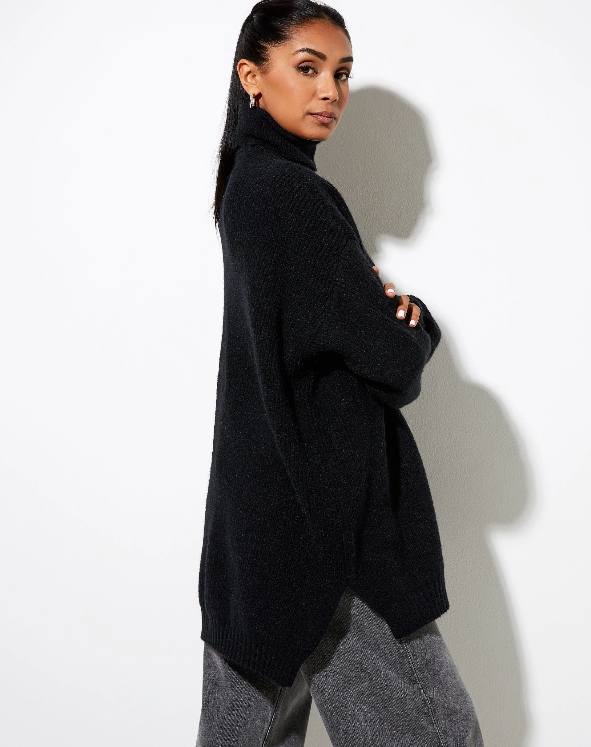 Thach Pullover in Schwarz - Image 2
