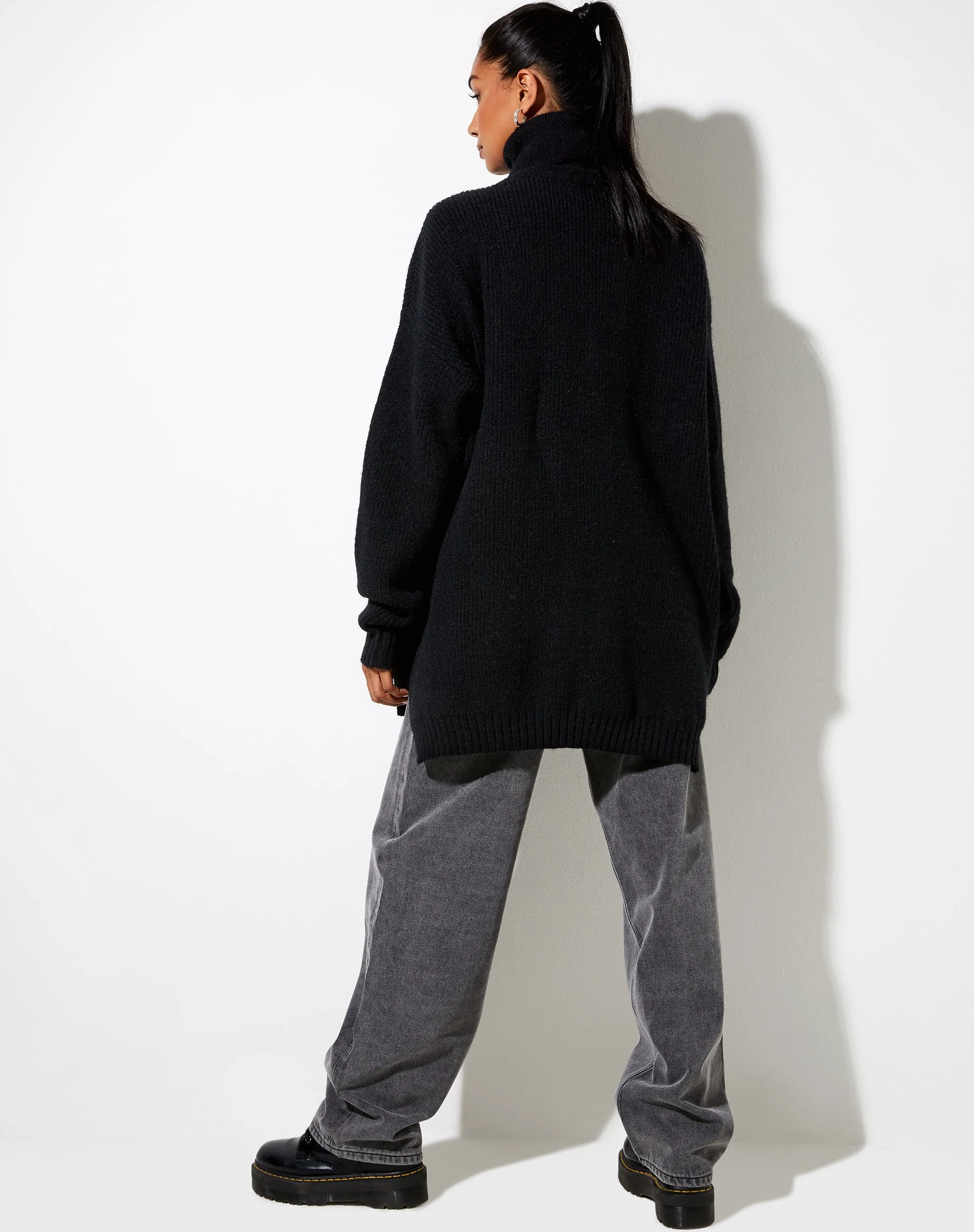 Thach Pullover in Schwarz - Image 4