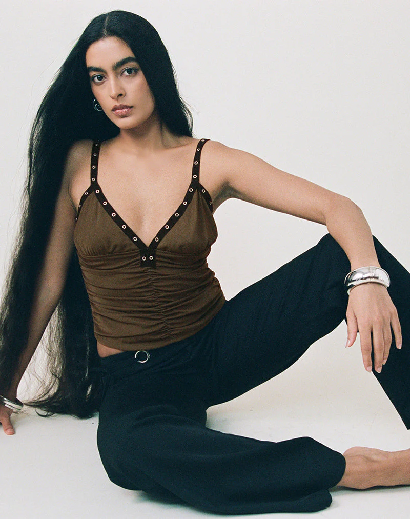 Tolani Cami Top aus schwerem Netzstoff in Khaki - Image 6