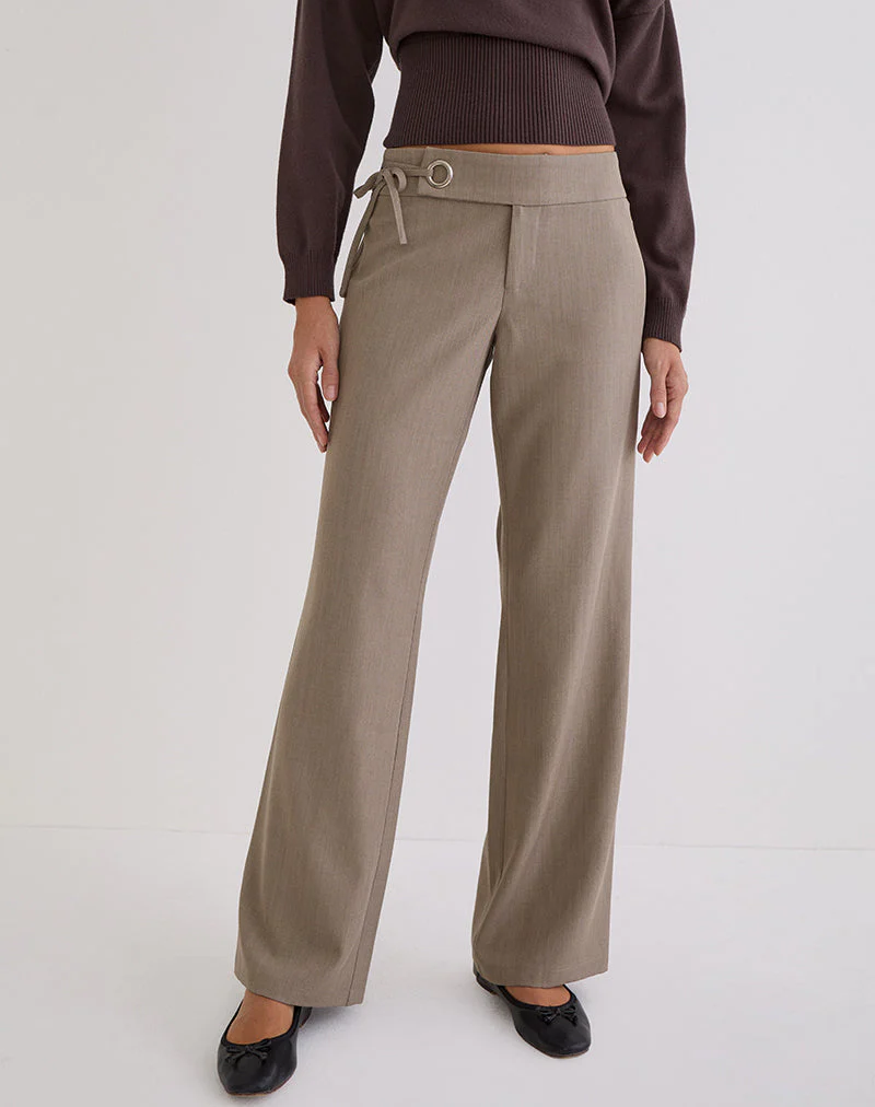 Tova Tie Tailoring Hose in Khaki-Beige - Image 2