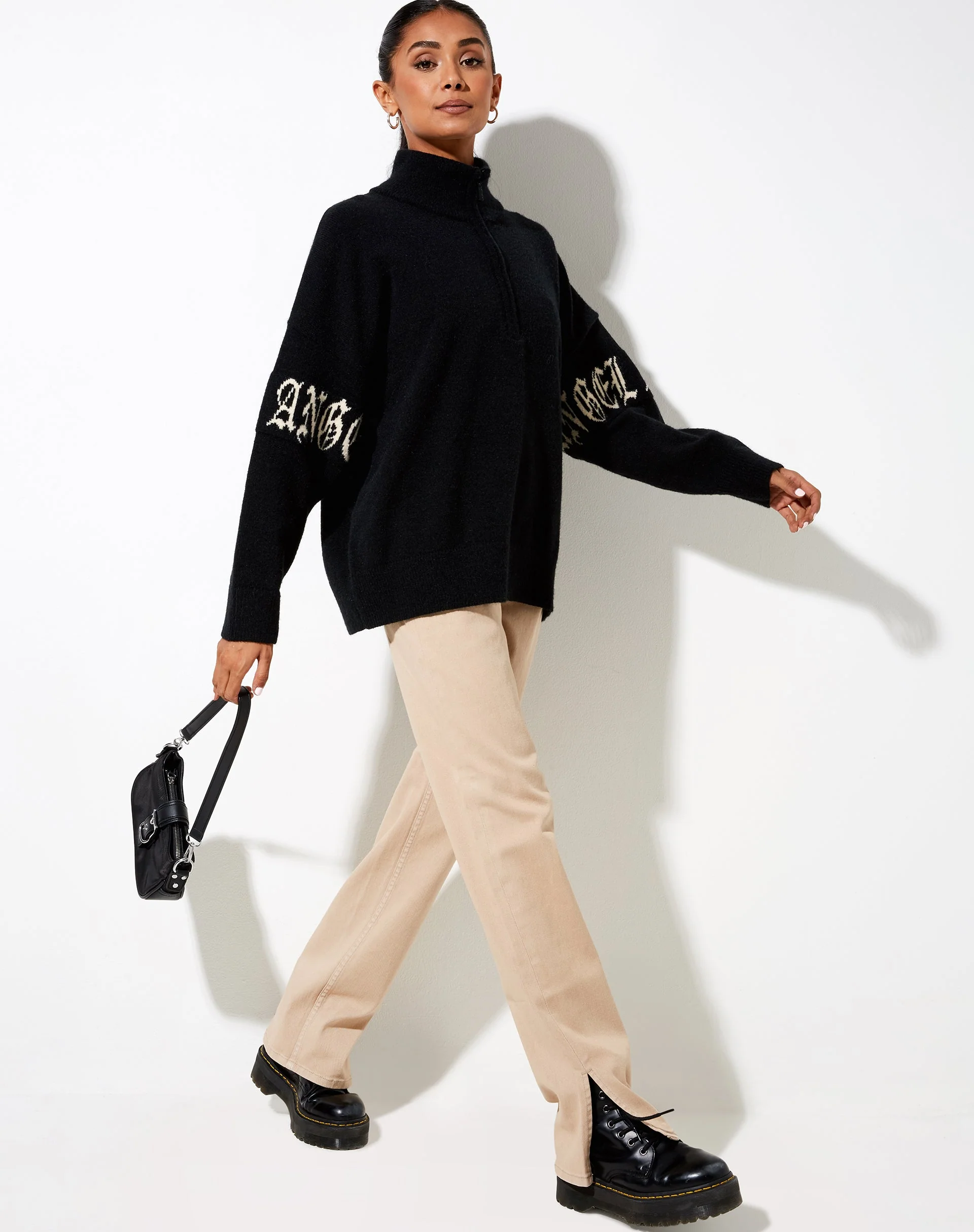 Tusca Sweatshirt in Schwarz mit Engel am Ärmel - Image 4
