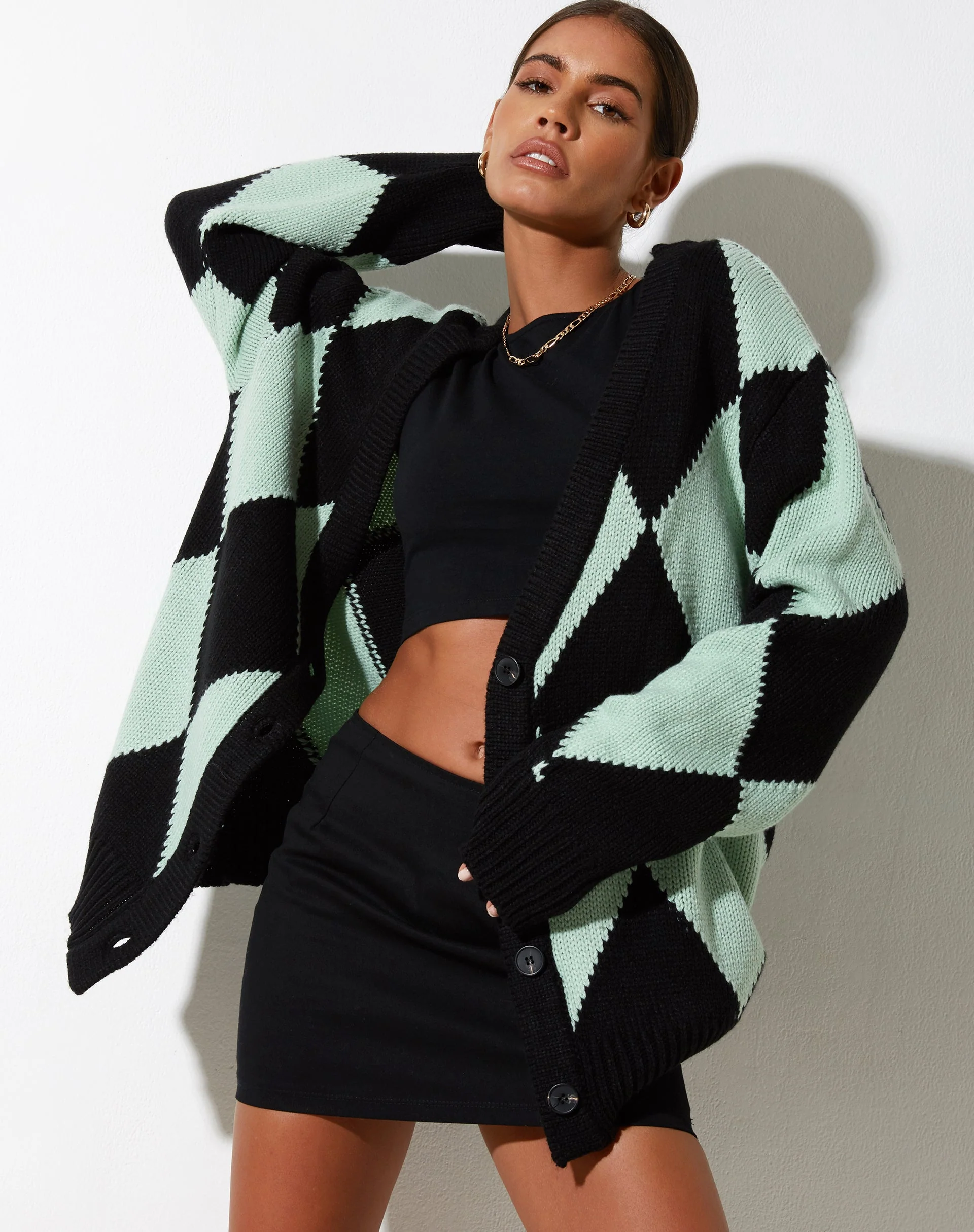 Uriela Cardi in Harlequin Schwarz und Mint - Image 4