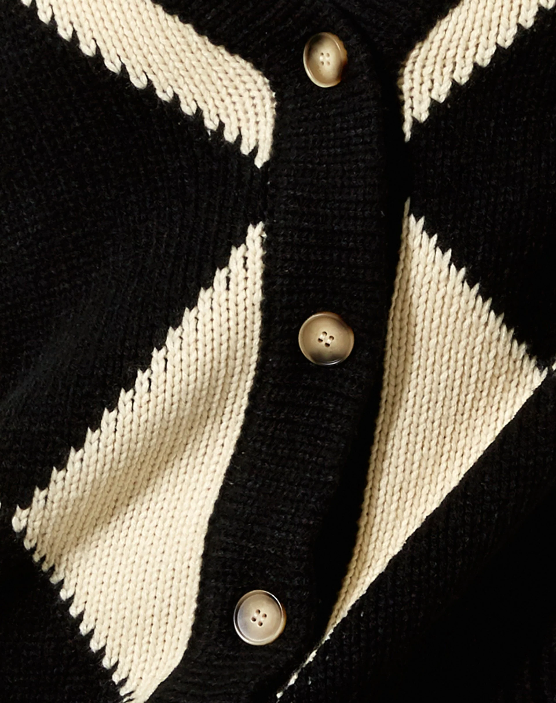 Uriela Cardigan in Harlekin Schwarz und Off White - Image 8