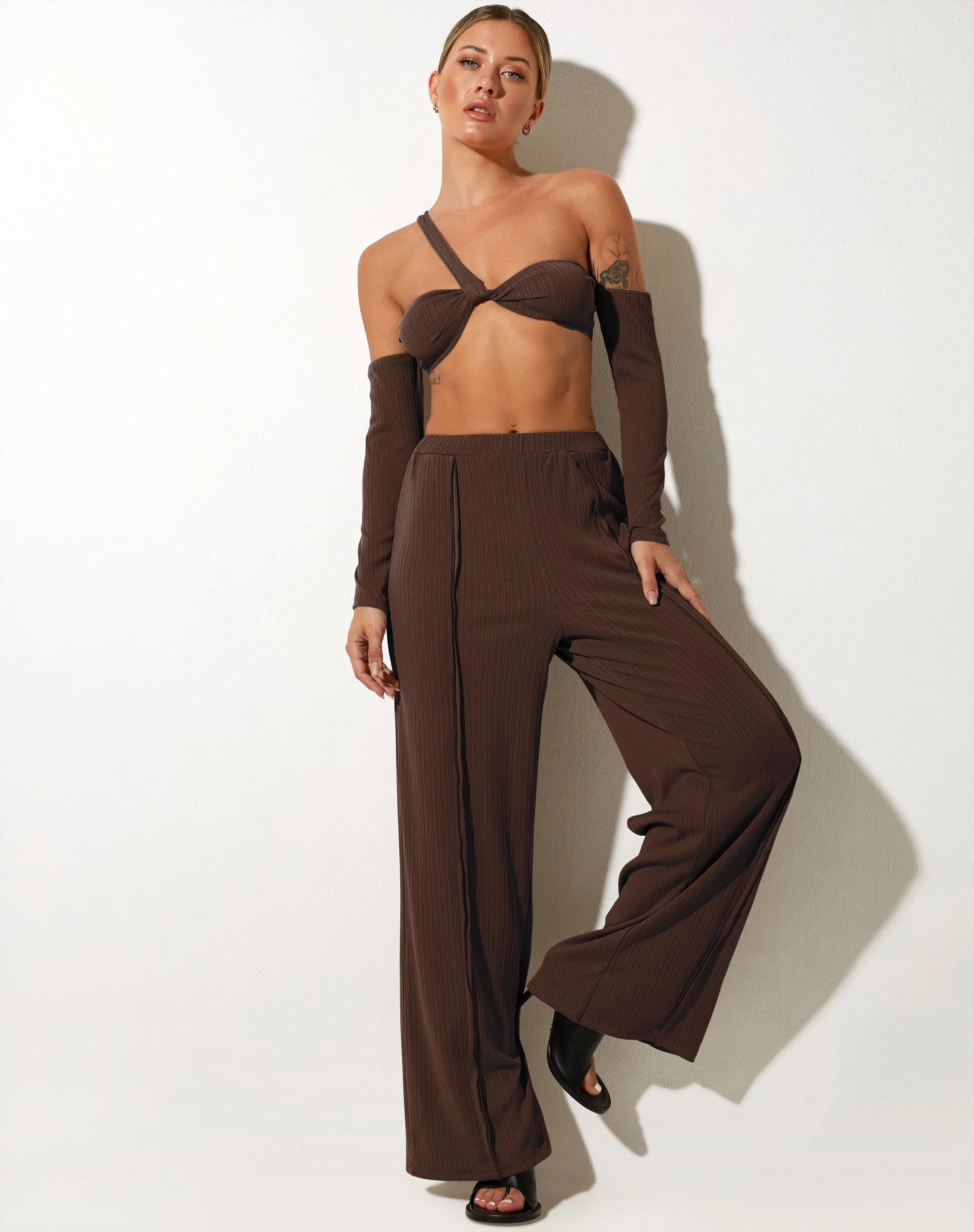 Vijas Bralette-Top in Bitterschokolade - Image 5