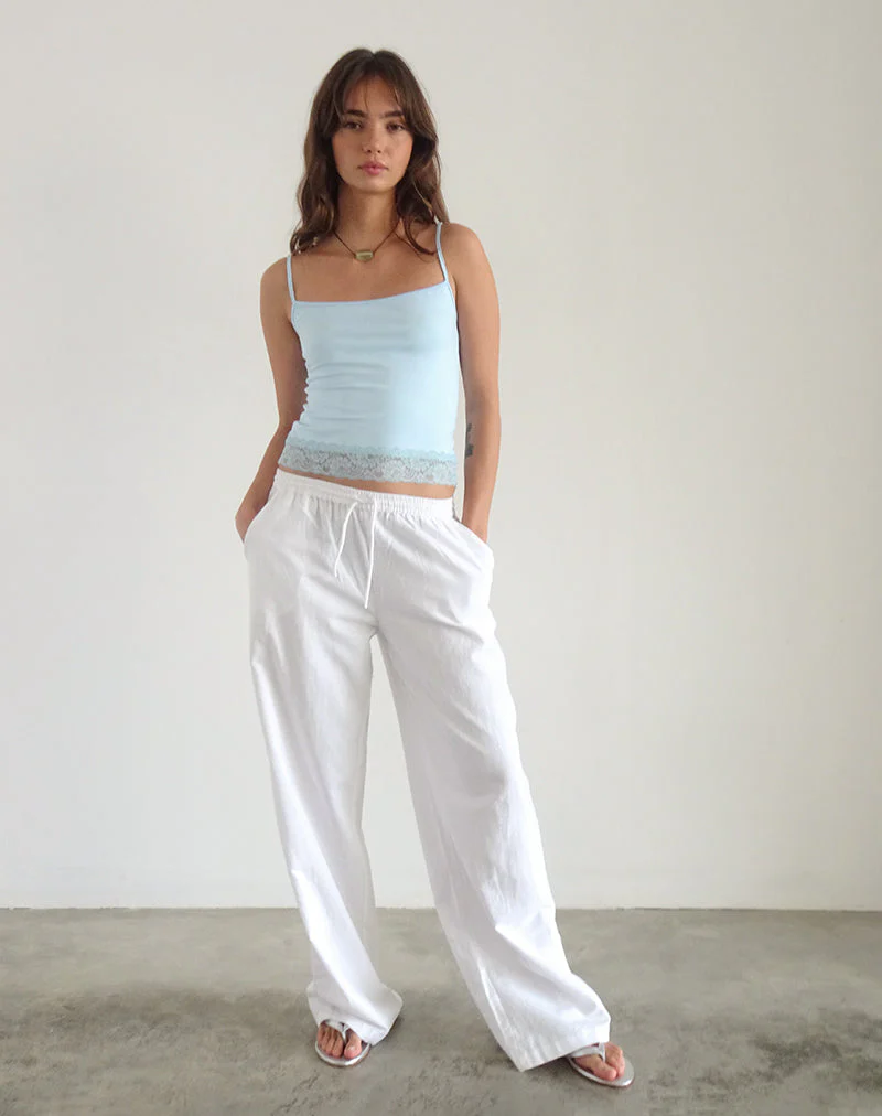 Vikha Vest Top in Soft Slinky Blau - Image 5