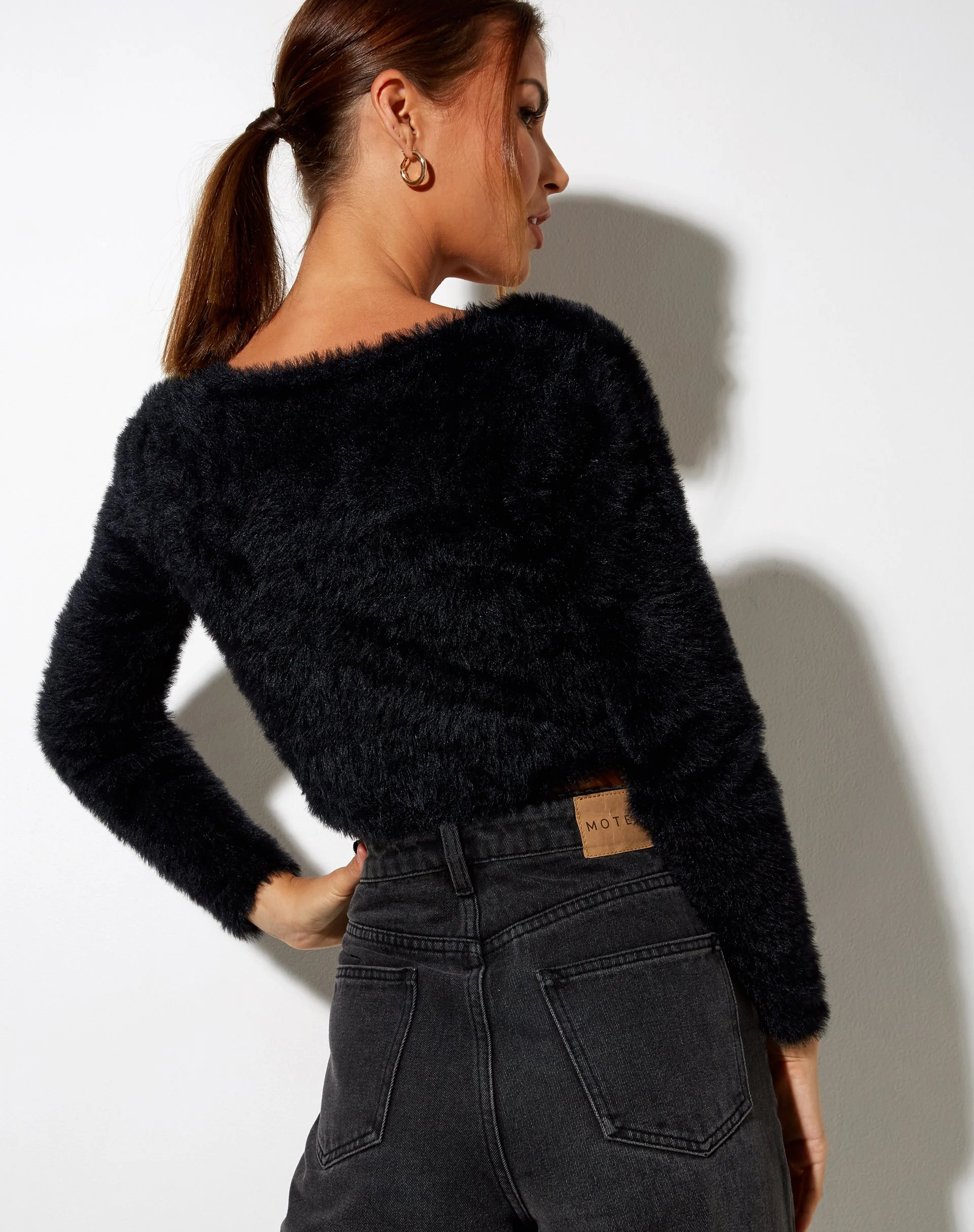 Vima Cropped Cardigan aus Strick Schwarz - Image 2