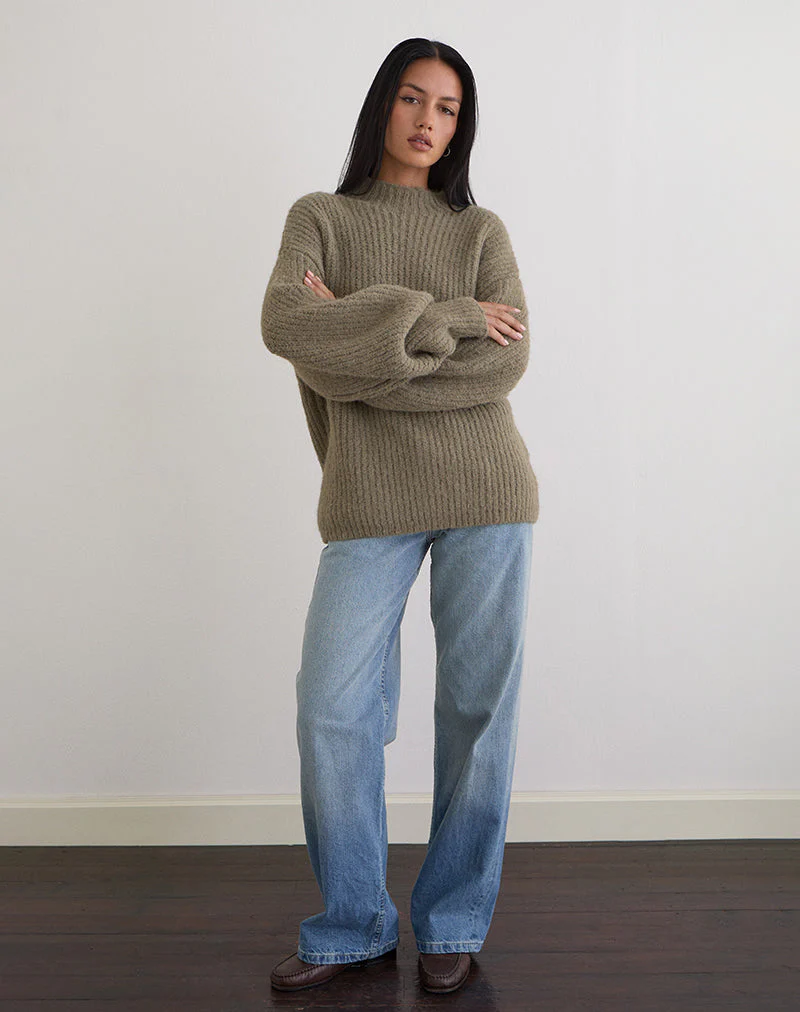 Viola Oversized Strickpullover in Hell-Olive - Image 2