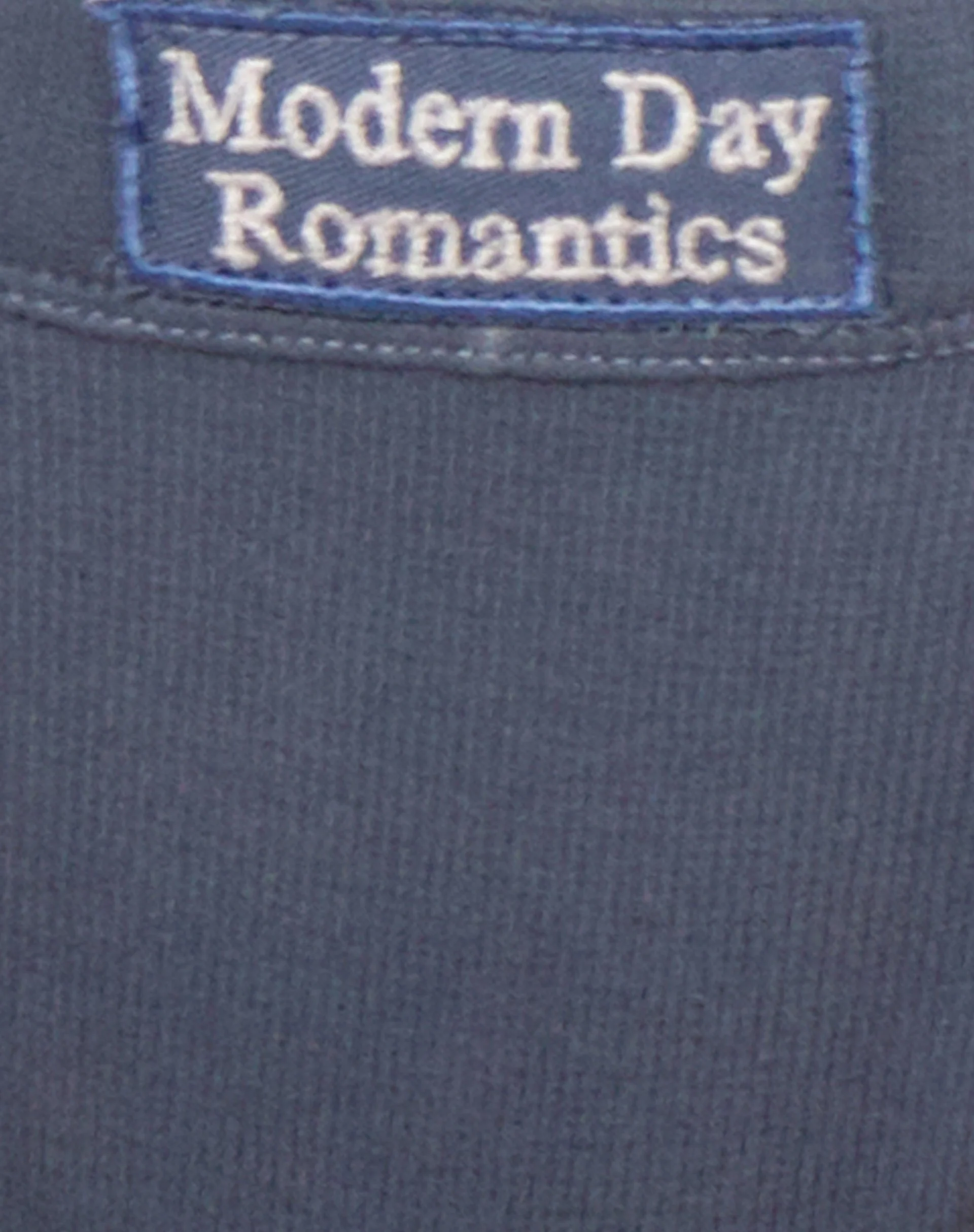 Vyas Pant aus verblichenem Denim Modern Day Romantics Label Embro - Image 6