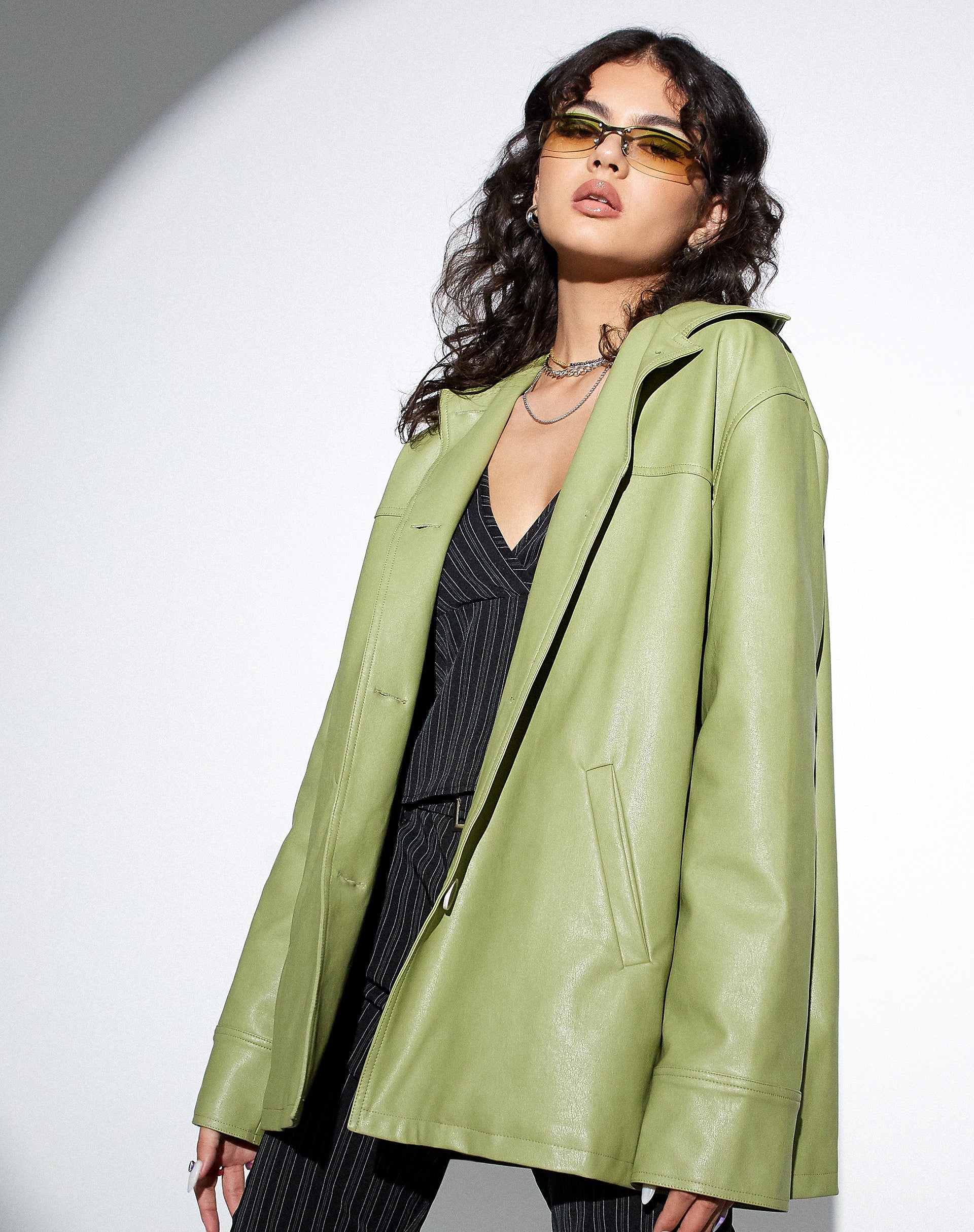 MOTEL X OLIVIA NEILL Walta Jacke in Pu Grün - Image 2