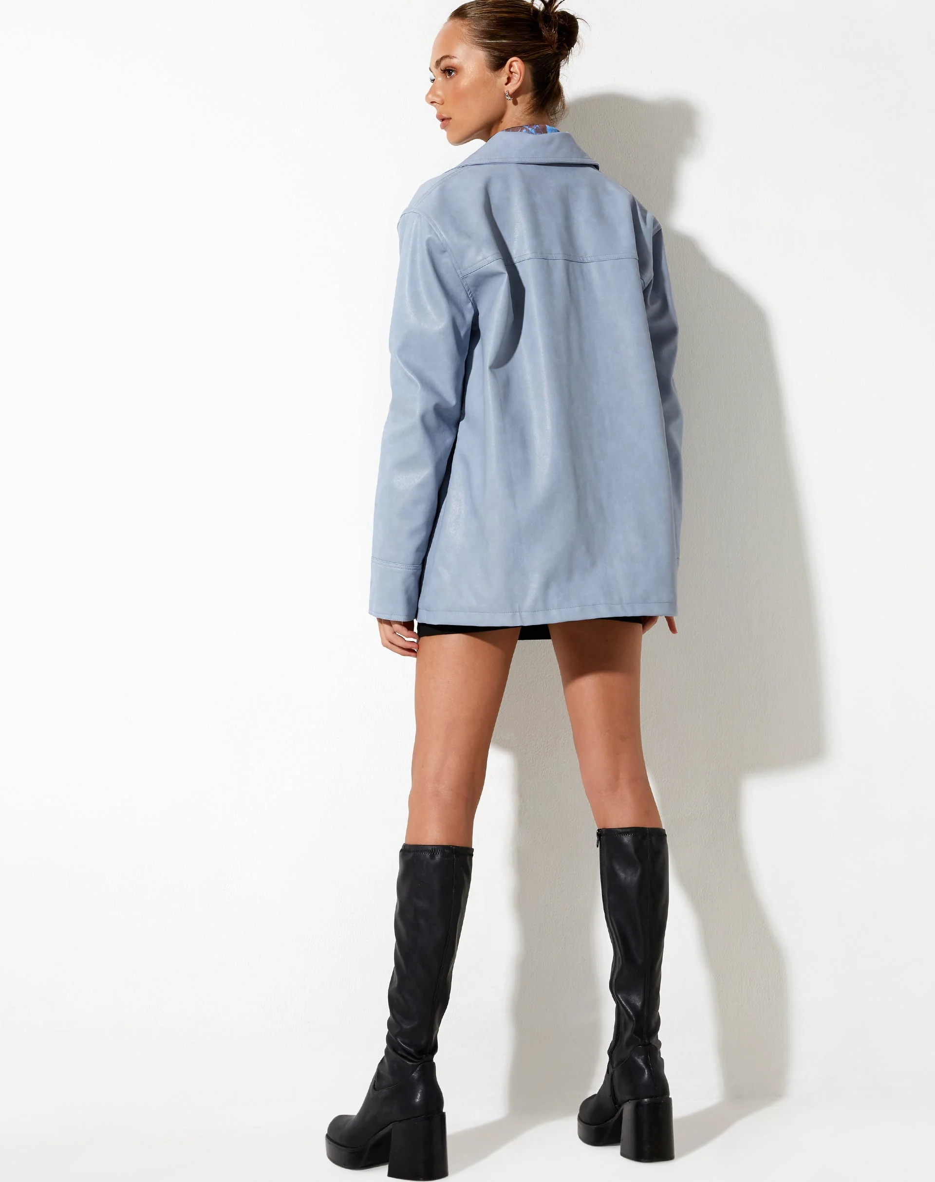 Walta Jacke in PU Puderblau - Image 6