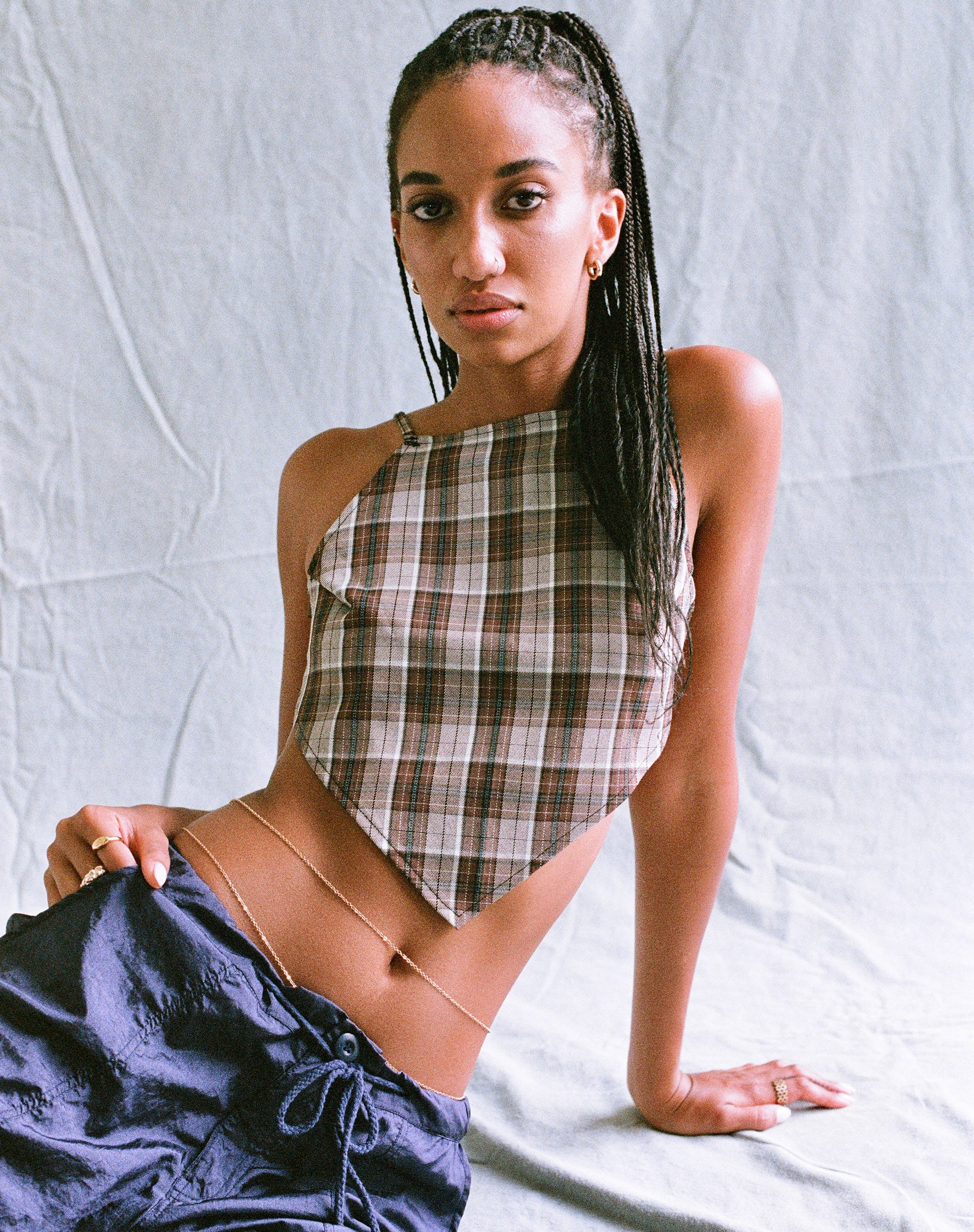 Motel X Olivia Neill Wibi Top in Check Tan Braun - Image 2