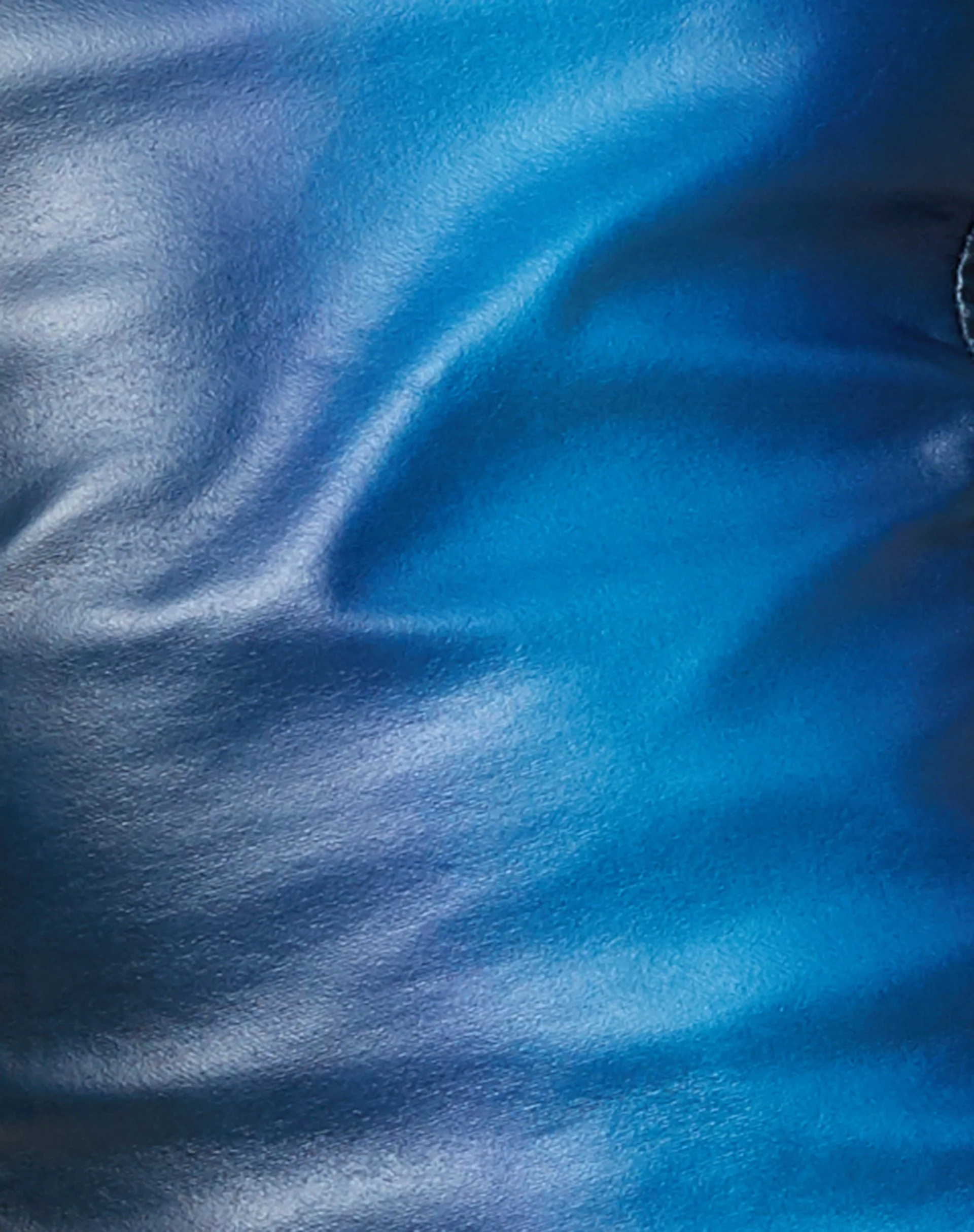 Wija Crop Top in PU Ombre Blau - Image 7