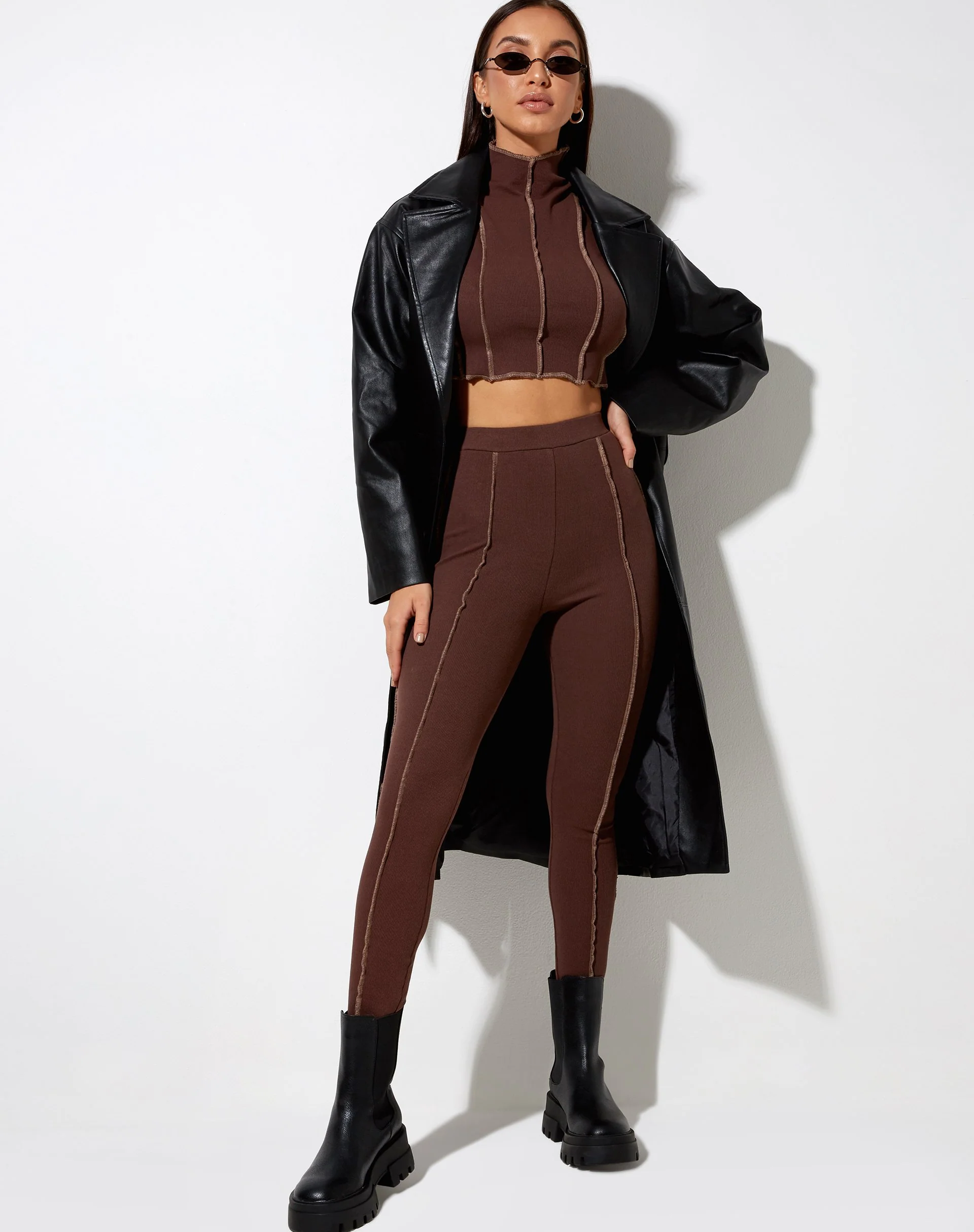 Xario Legging in tiefem Mahagoni mit hellbrauner Naht