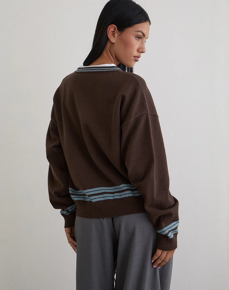 Yarnia Slouchy Pullover mit V-Ausschnitt in Braun und Blau - Image 5