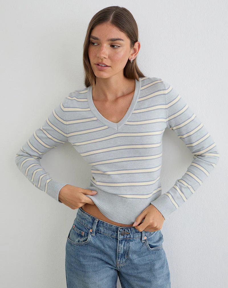Yasra Pullover aus gestreiftem Strick in Creme und Grau