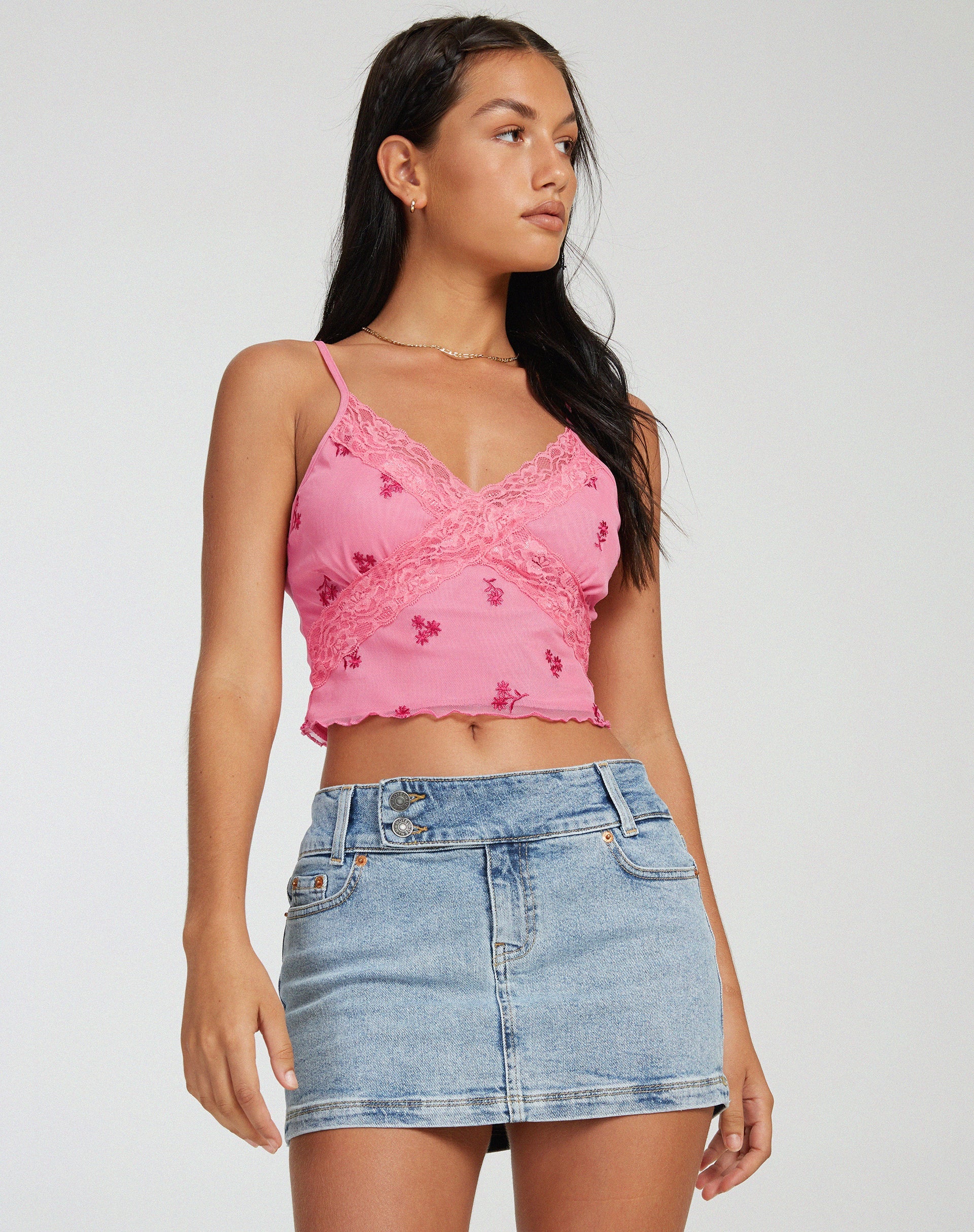 Yecaca Crop Top in Rosa Ditsy Daisy Embro