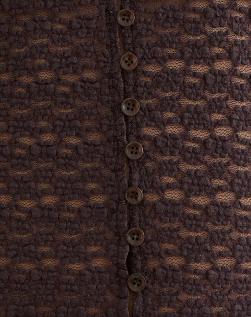 Yeslin V-Ausschnitt-Bluse mit Knöpfen in Dunkelpflaume - Image 6