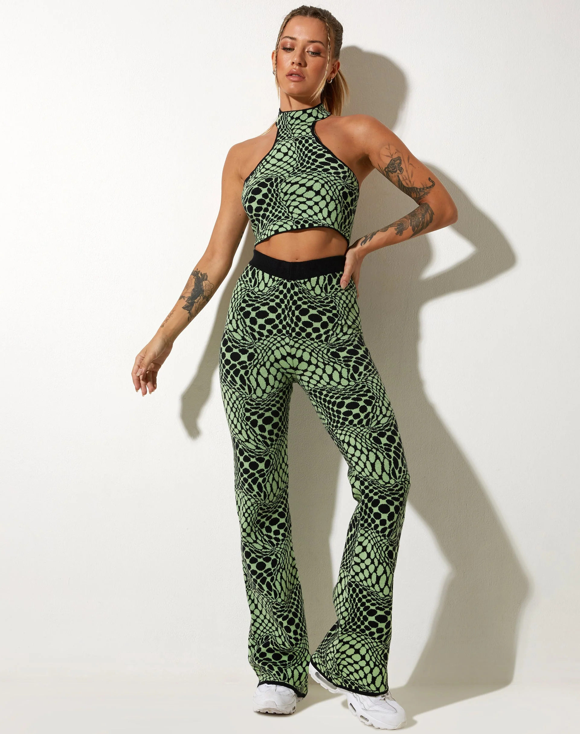 Yuana Hose in Geo Polka Arkadisch Grün - Image 4