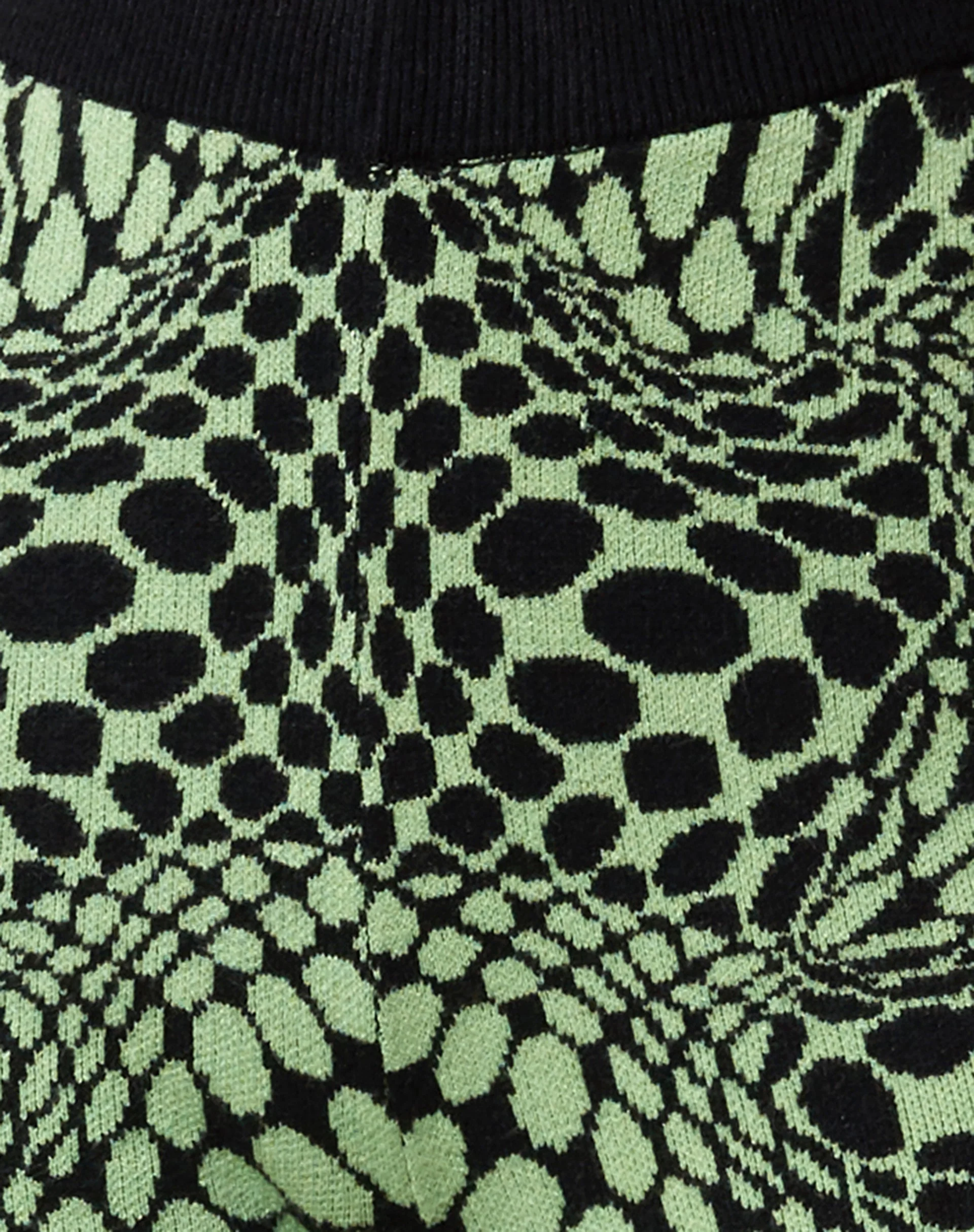 Yuana Hose in Geo Polka Arkadisch Grün - Image 5