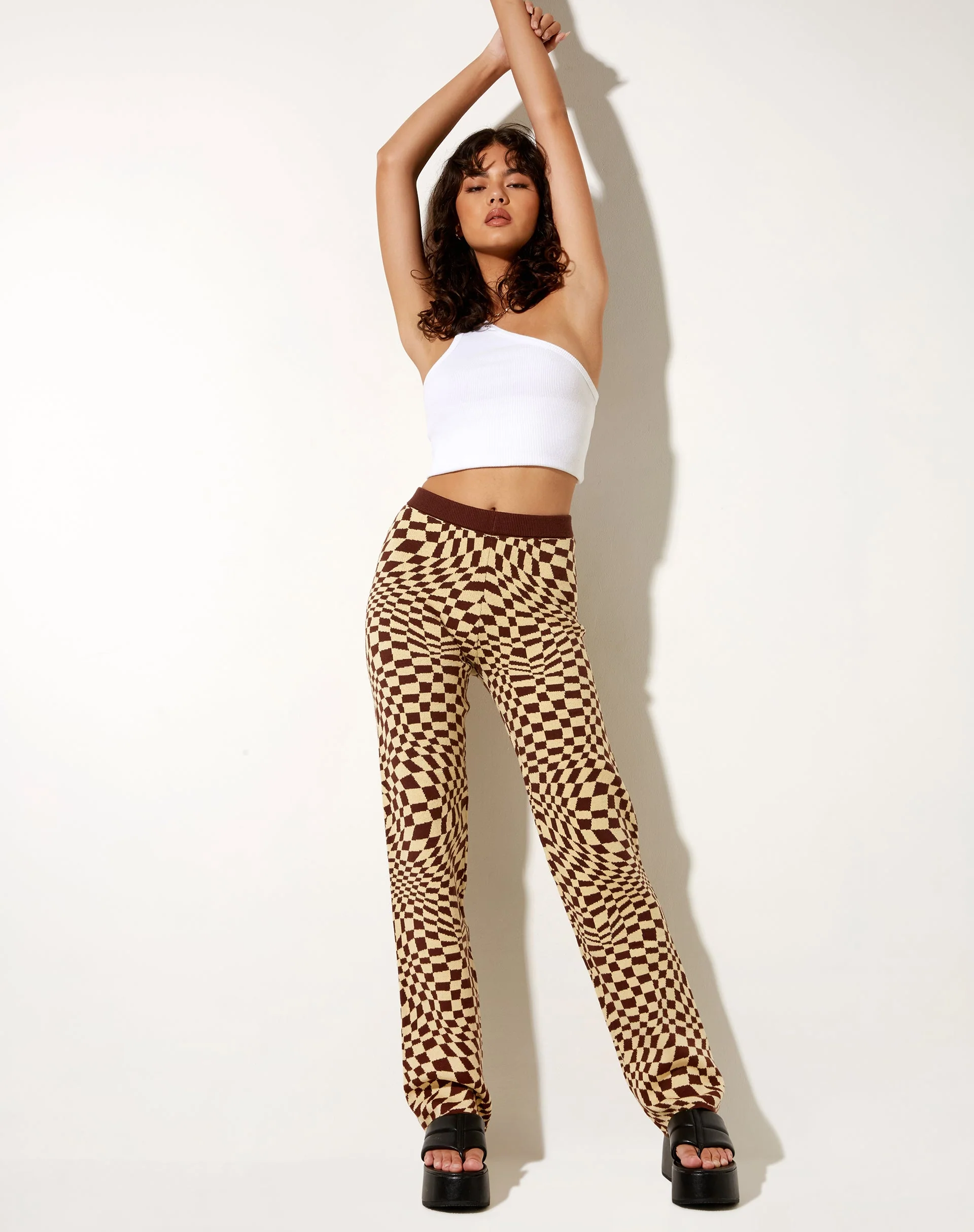 Yuna Hose aus Knit Square Flag Coffee Quartz - Image 4
