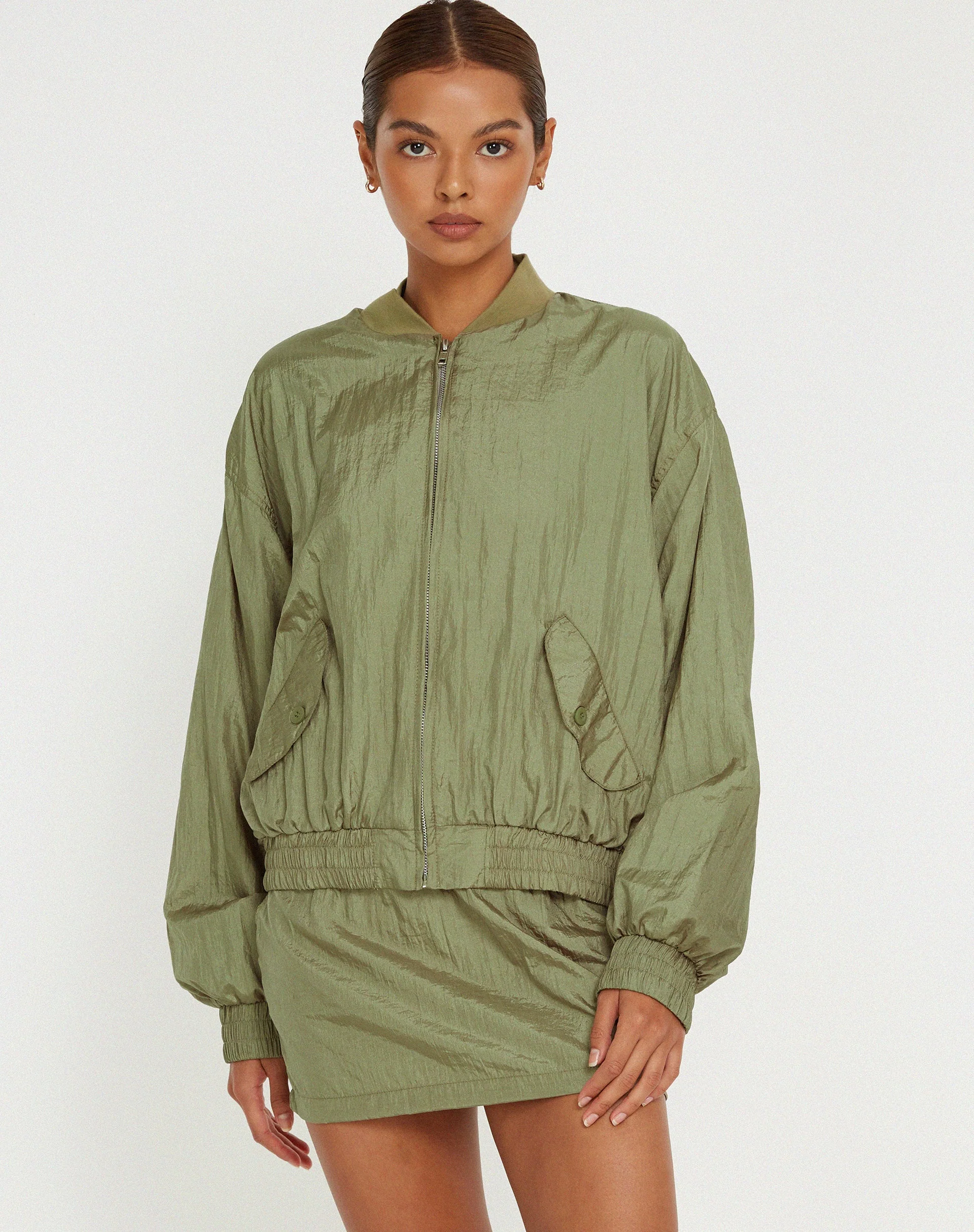 Yuu Shell Jacke in Silbergrün - Image 4