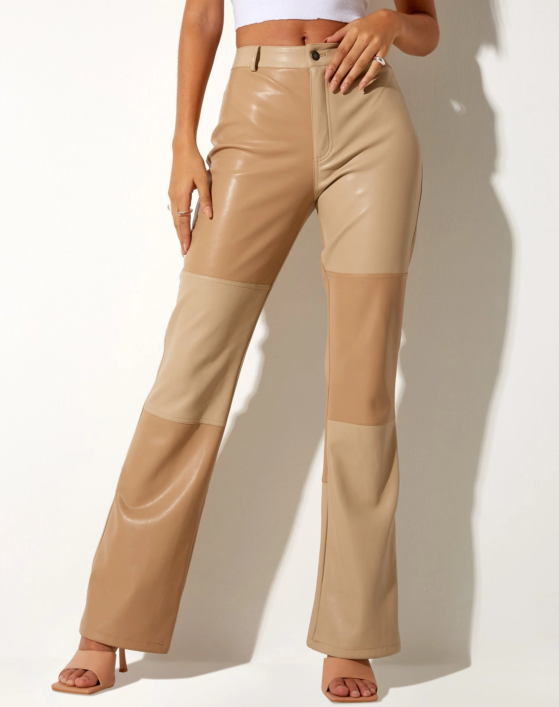 Zabel Schlaghose in PU Tan Creme - Image 3