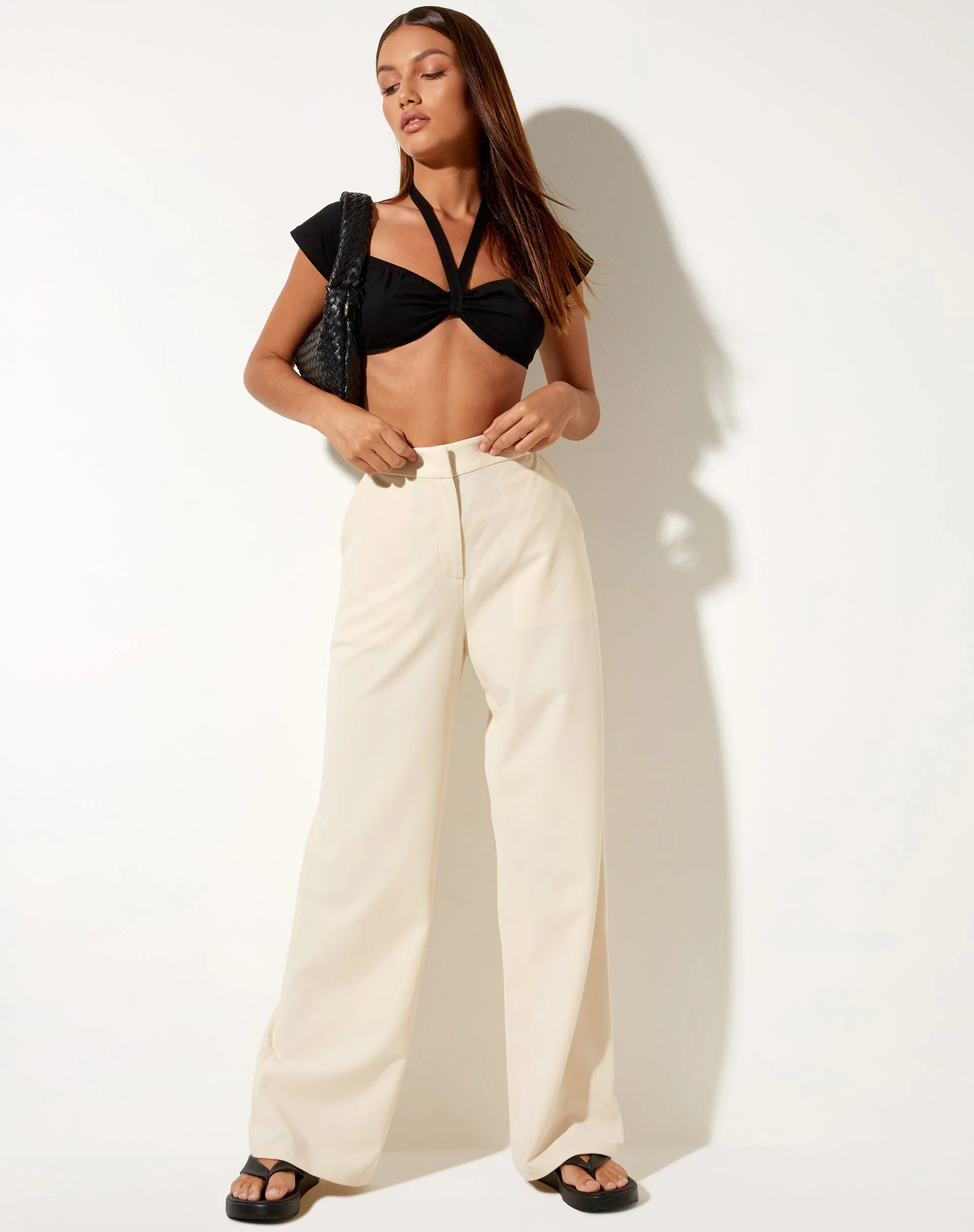 Zaveta Bralette-Top in Schwarz - Image 3