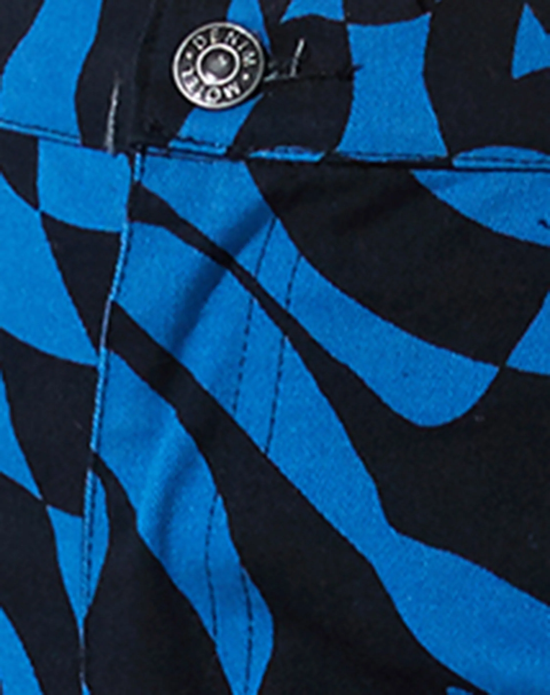 Zoven-Hose in unregelmäßigem Optic Blue - Image 7
